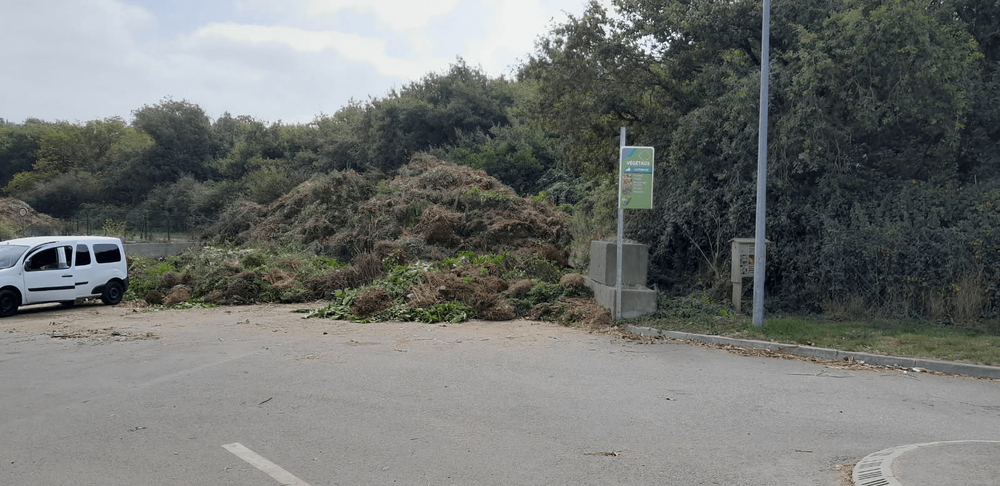 Il n'y a pas de description pour cette image